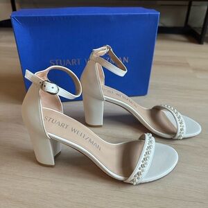Stuart Weitzman Nearlynude Demi-Pearl White Bridal Block Heels - 7.5